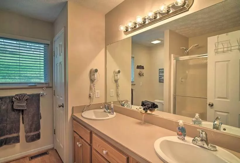 Caryville Home W/ Private Dock & Norris Lake Views