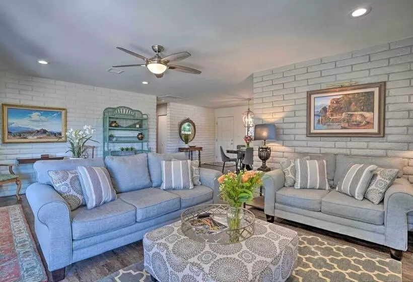 Hot Tub & Spacious Yard: Chino Valley Home!