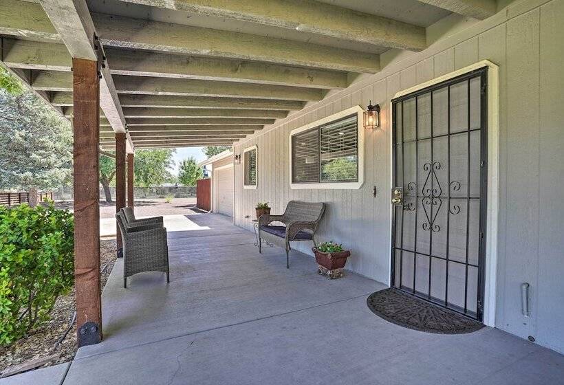 Hot Tub & Spacious Yard: Chino Valley Home!