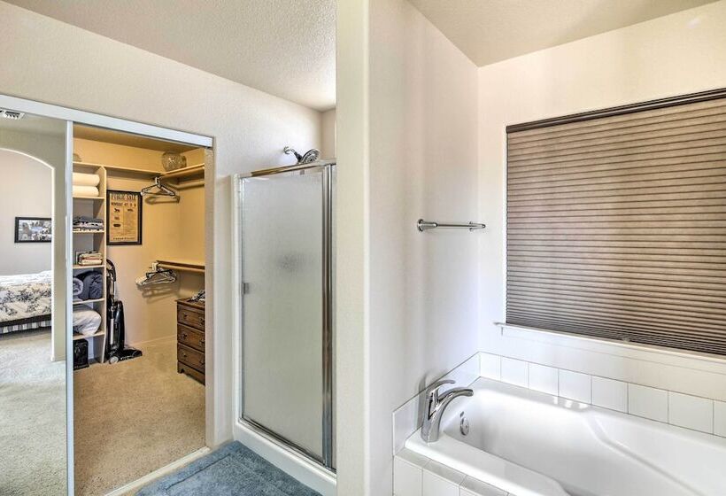 Cozy Bullhead City Home W/ Patio & Mountain Views!