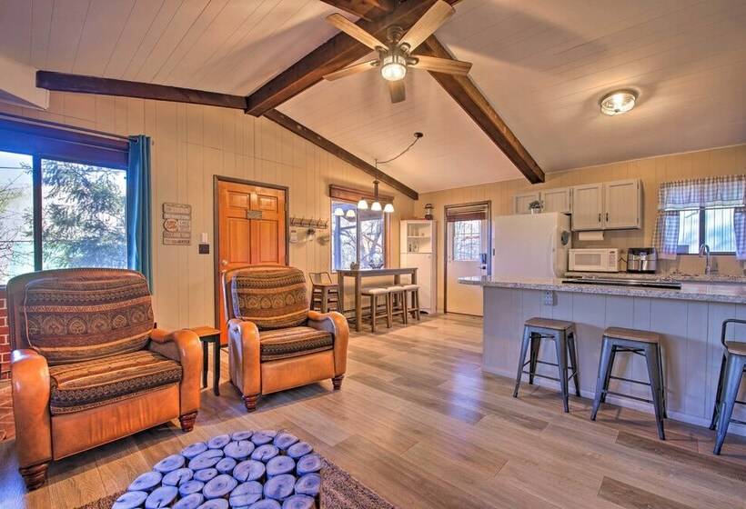 Payson Cabin: Patio & Grill, Mogollon Rim Views