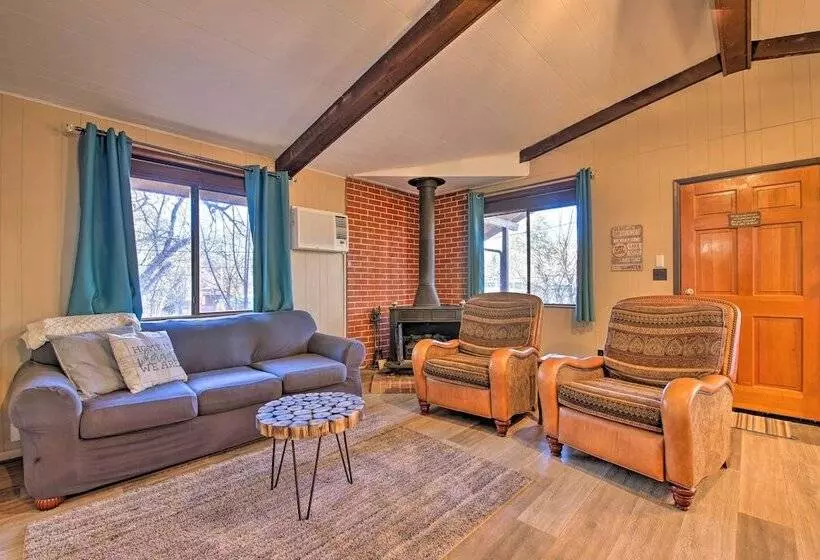 Payson Cabin: Patio & Grill, Mogollon Rim Views