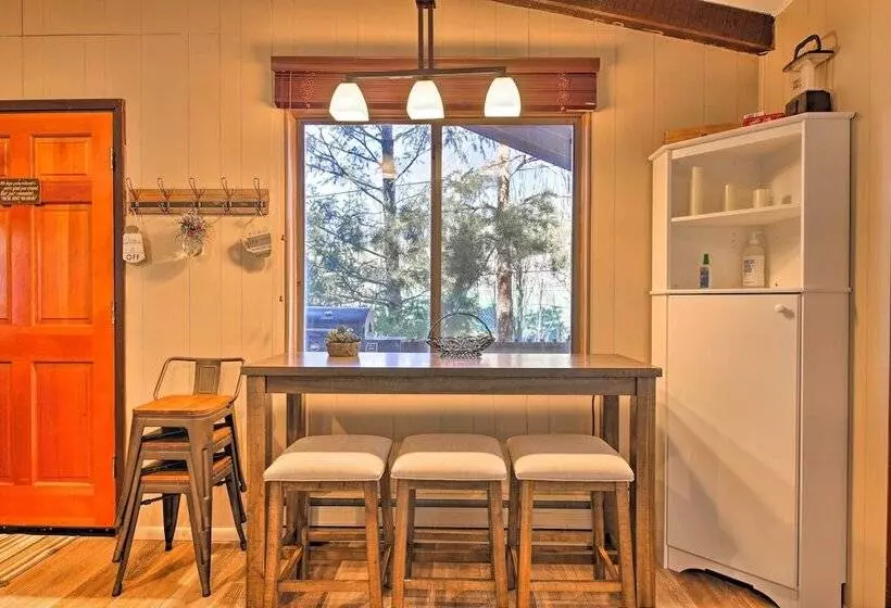 Payson Cabin: Patio & Grill, Mogollon Rim Views