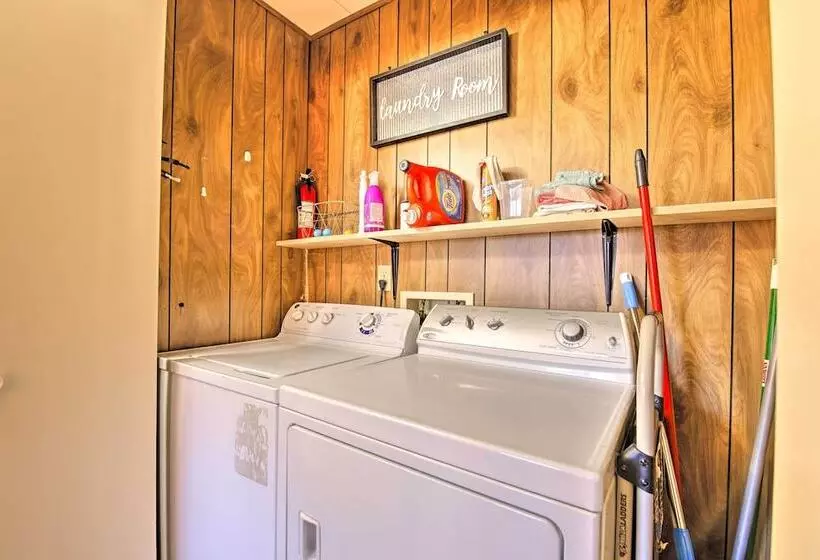 Payson Cabin: Patio & Grill, Mogollon Rim Views