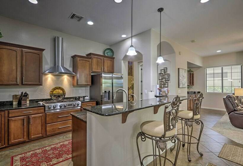 Goodyear Home W/ Outdoor Oasis On Golf Course