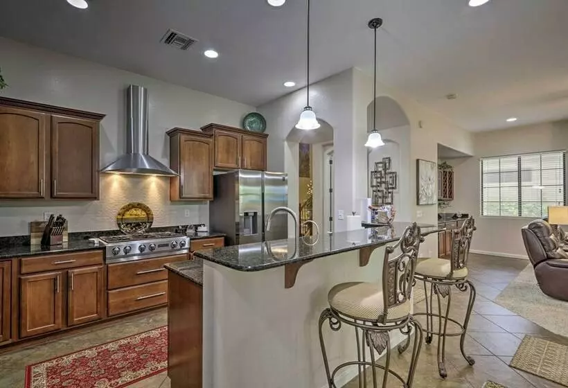 Goodyear Home W/ Outdoor Oasis On Golf Course