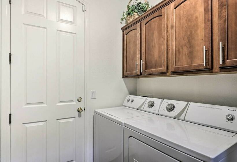 Goodyear Home W/ Outdoor Oasis On Golf Course