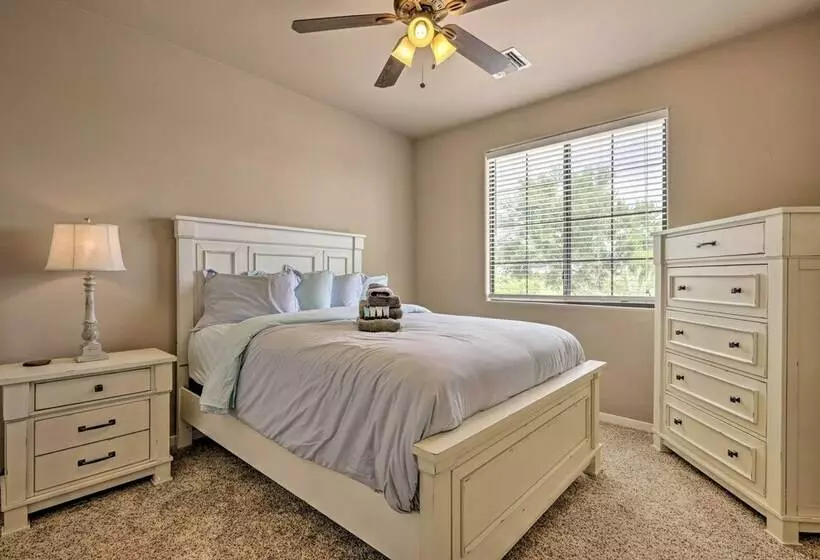 Goodyear Home W/ Outdoor Oasis On Golf Course