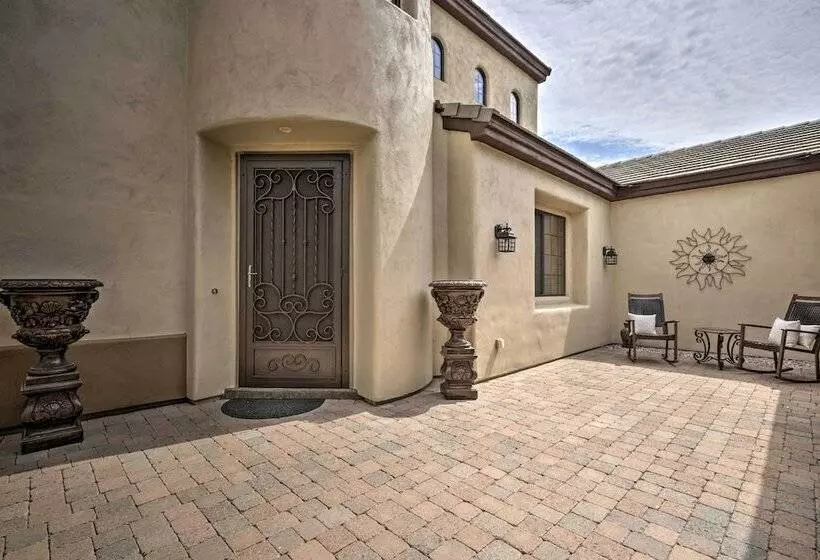 Goodyear Home W/ Outdoor Oasis On Golf Course