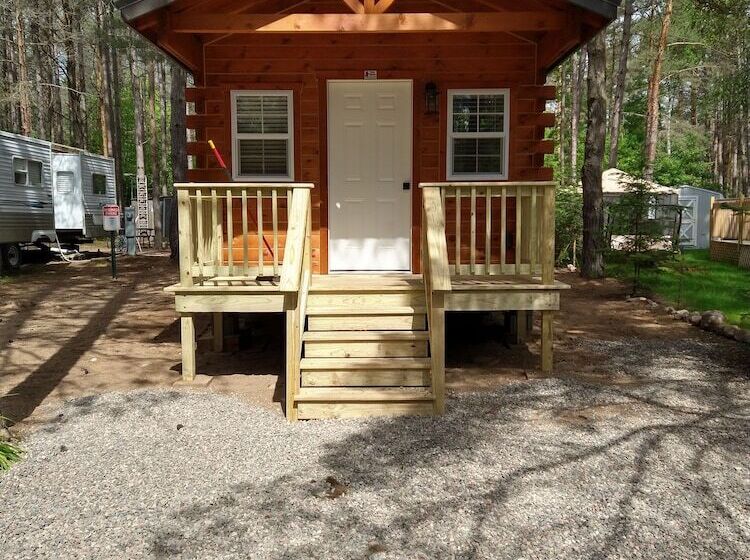 Hiles Pine Lake Campground