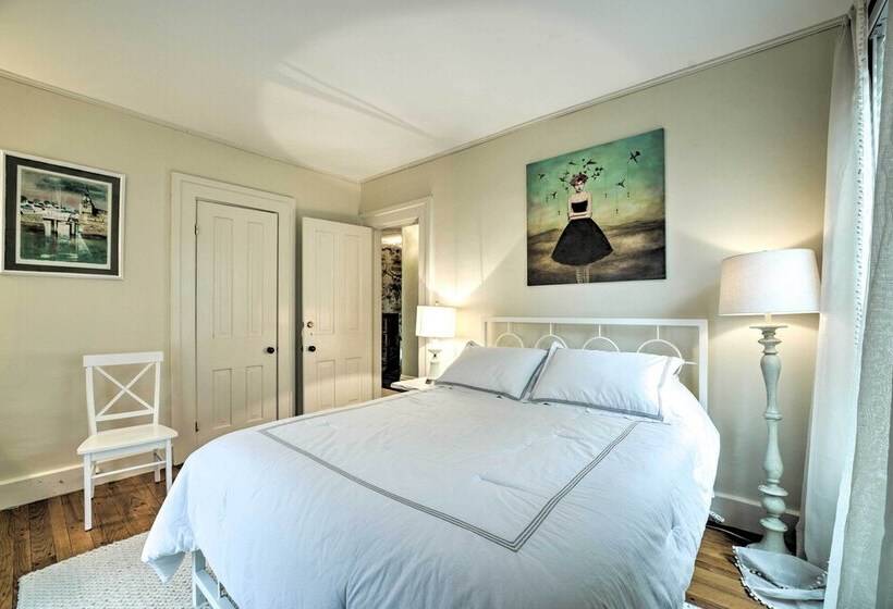 Historic Westfield Home: 2 Mi To Lake Erie!