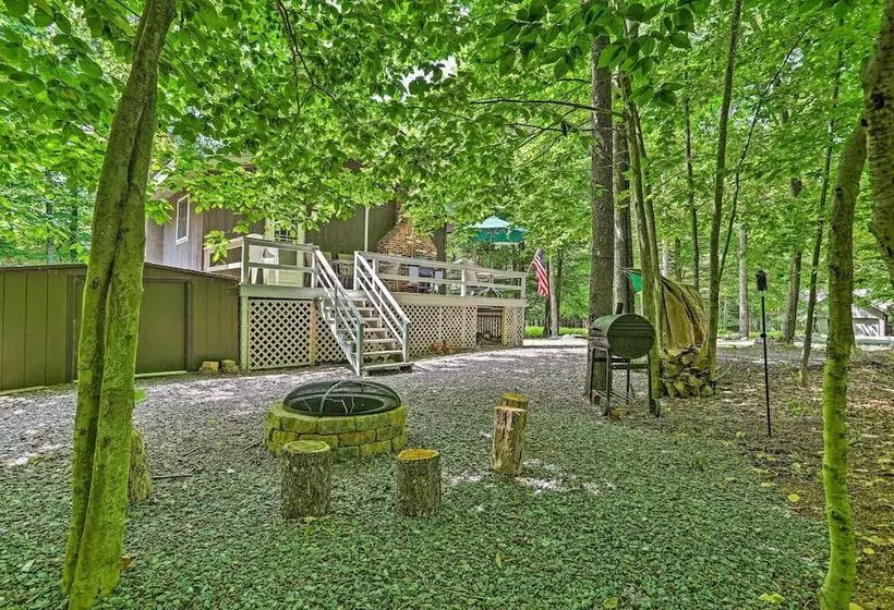 Home In Big Bass Lake Community: Fire Pit & Grill!