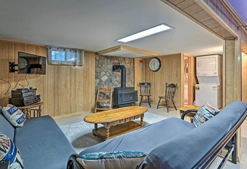 Home In Big Bass Lake Community: Fire Pit & Grill!