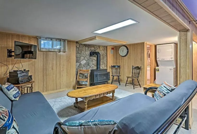 Home In Big Bass Lake Community: Fire Pit & Grill!