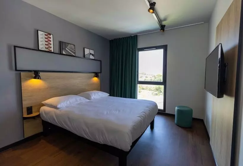 Hotelli Ibis Marseille Marignane Technopole