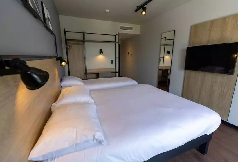 Hotelli Ibis Marseille Marignane Technopole