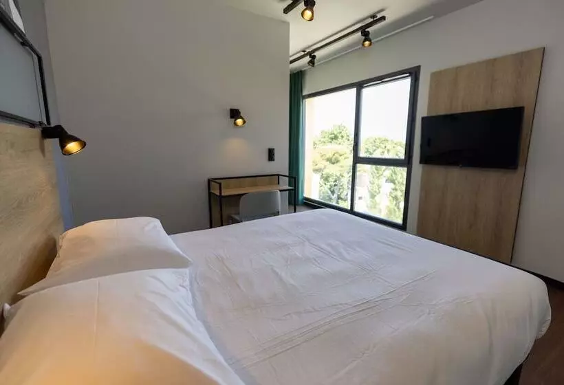 Hotelli Ibis Marseille Marignane Technopole