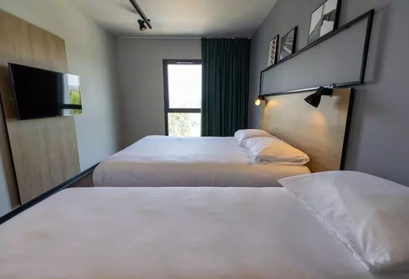 Hotelli Ibis Marseille Marignane Technopole