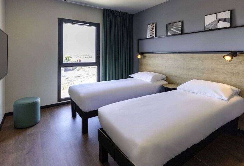 هتل Ibis Marseille Marignane Technopole