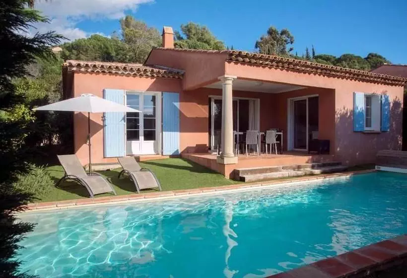 ホテル Lagrange Vacances   Le Domaine L Eilen