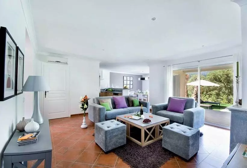 ホテル Lagrange Vacances   Le Domaine L Eilen