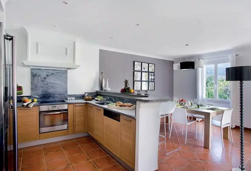 ホテル Lagrange Vacances   Le Domaine L Eilen