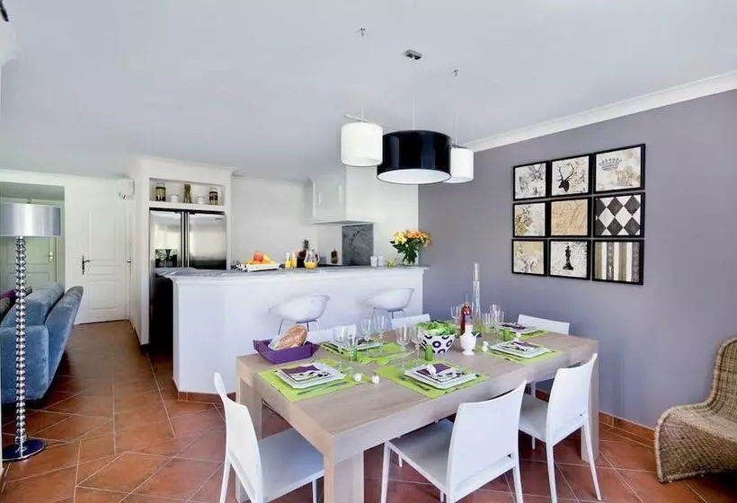 ホテル Lagrange Vacances   Le Domaine L Eilen