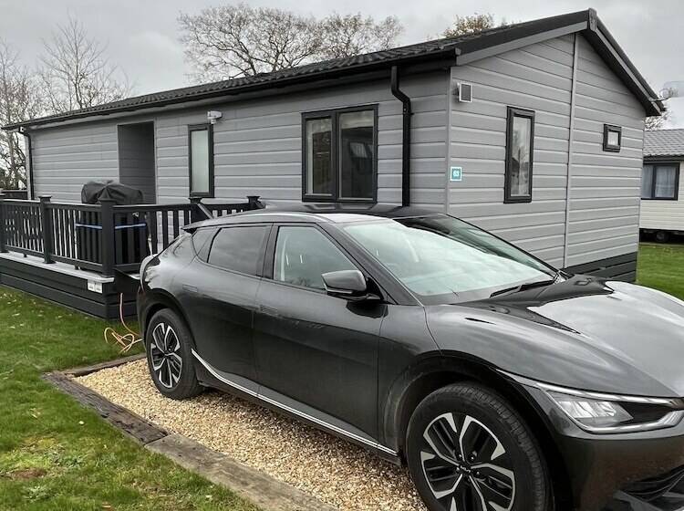 בית מלון כפרי St Helens   Lodge   Sleeps 4   Pets Allowed   Pool