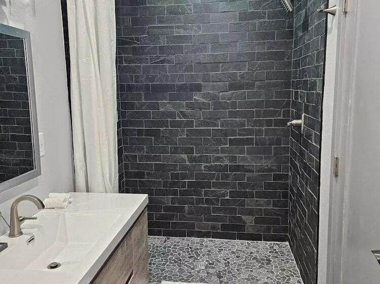 Hotelli The Black Forest Lodge