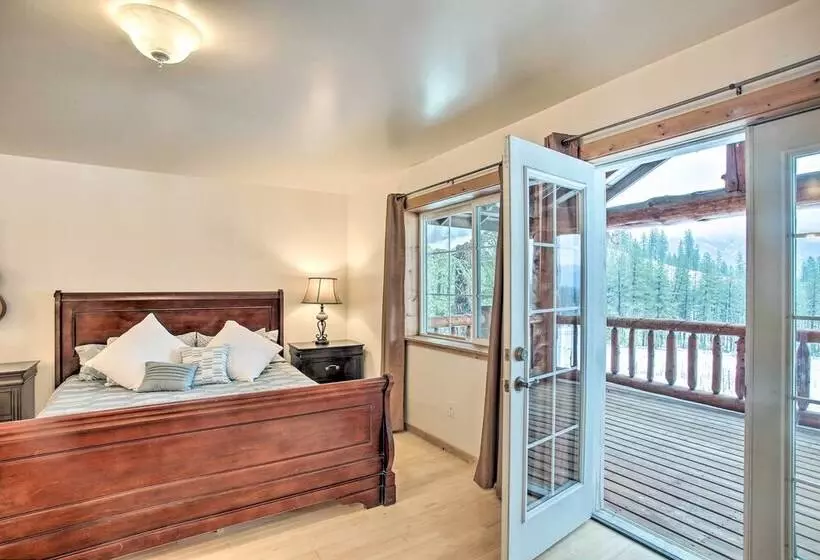 Kettle Falls Home W/ River Valley Mtn Views!