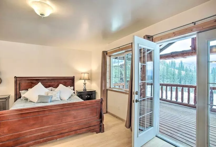 Kettle Falls Home W/ River Valley Mtn Views!