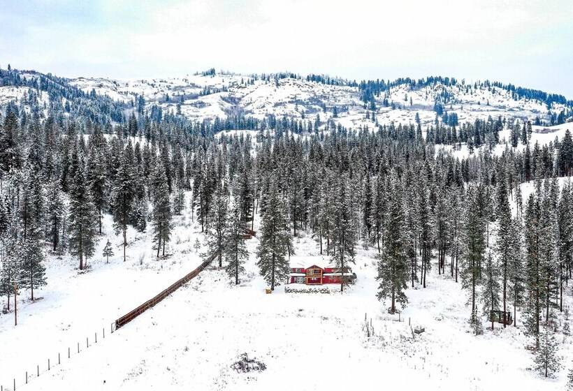 Kettle Falls Home W/ River Valley Mtn Views!