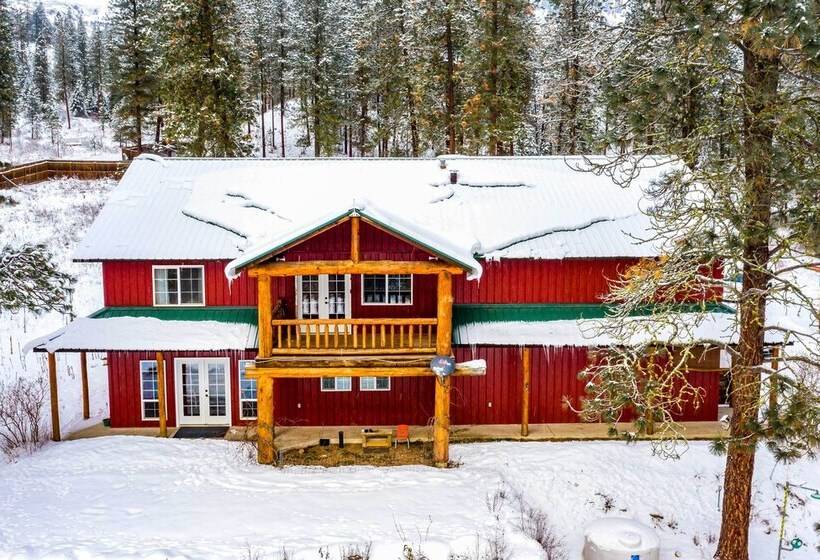 Kettle Falls Home W/ River Valley Mtn Views!