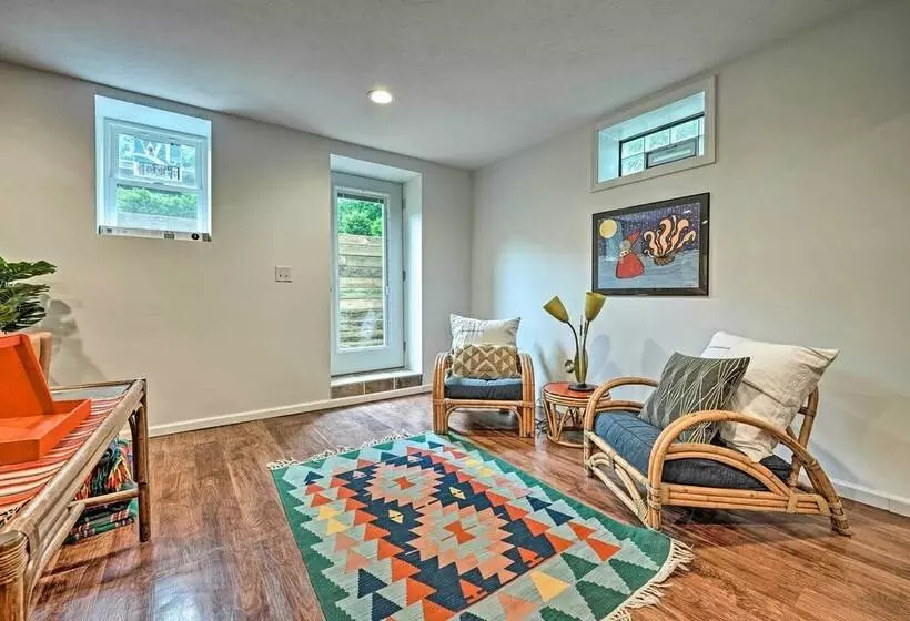 Lake Michigan Hideaway: Pool, Steps To Beach!