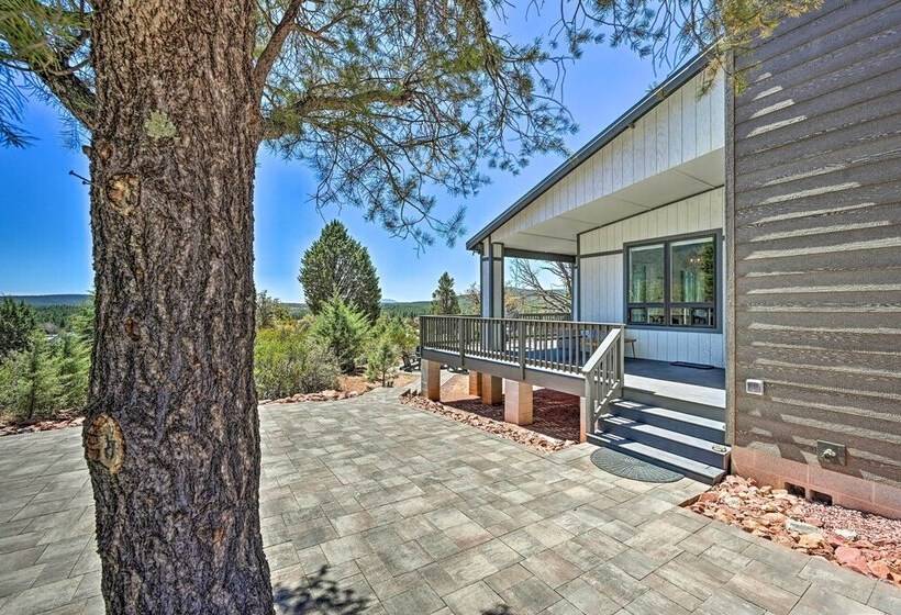 Mtn Views & Gas Fire Pit: Luxe Pine Escape!