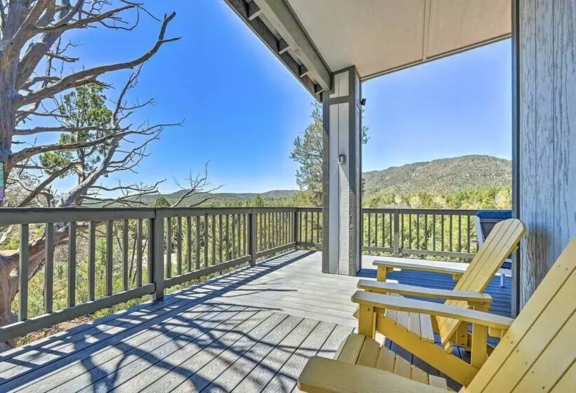 Mtn Views & Gas Fire Pit: Luxe Pine Escape!