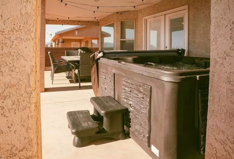 Modern Page Retreat W/ View, 9 Mi To Wahweap Beach