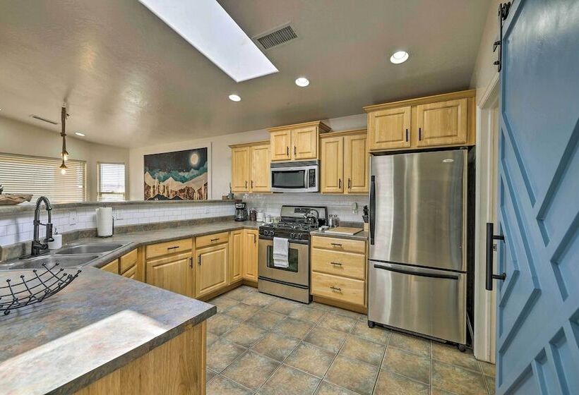 Modern Page Retreat W/ View, 9 Mi To Wahweap Beach