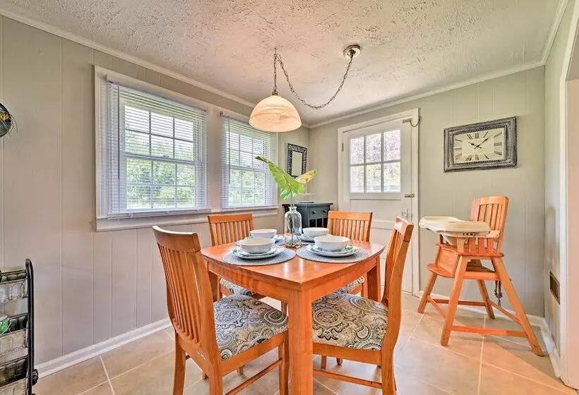 Peaceful Elkin Vacation Rental ~ 17 Mi To Mt Airy!