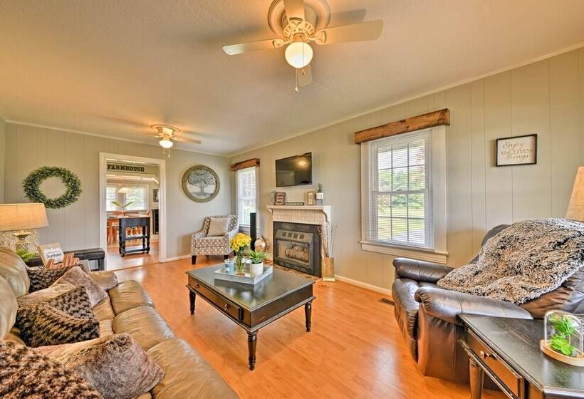 Peaceful Elkin Vacation Rental ~ 17 Mi To Mt Airy!