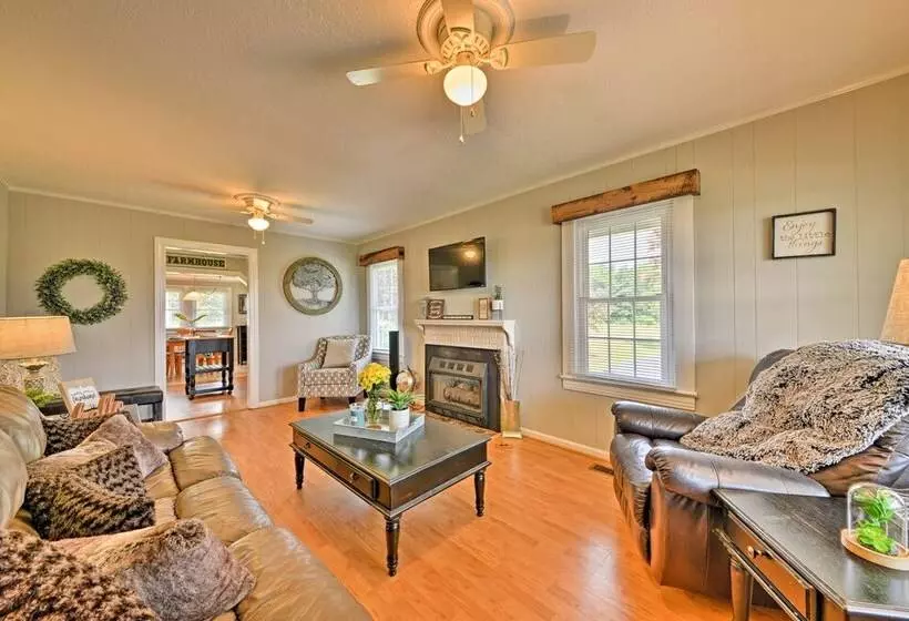 Peaceful Elkin Vacation Rental ~ 17 Mi To Mt Airy!