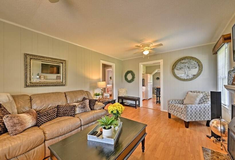 Peaceful Elkin Vacation Rental ~ 17 Mi To Mt Airy!