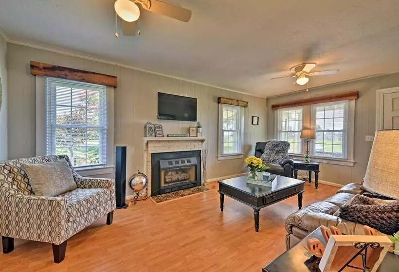 Peaceful Elkin Vacation Rental ~ 17 Mi To Mt Airy!