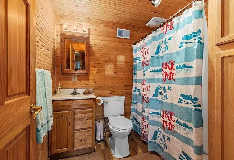 Majatalo Cabin Retreat On Big Crooked Lake