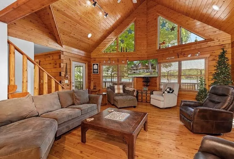 Majatalo Cabin Retreat On Big Crooked Lake