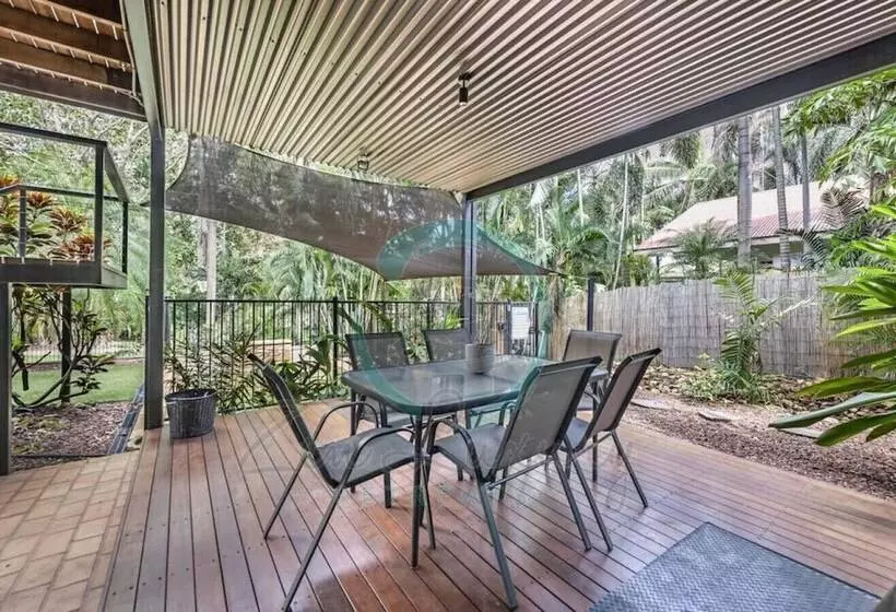 Majatalo Zenlux   3 Story Corporate Golf Retreat