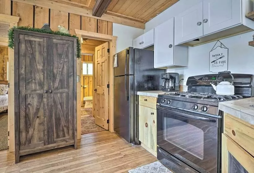 Pet Friendly Duck Creek Village Cabin W/ Fire Pit!