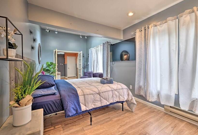 Pocono Mtn Retreat W/ Hot Tub < 11 Mi To Camelback