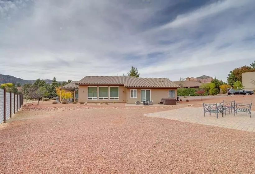 Red Rock Country Home With Patio & Mountain Views!