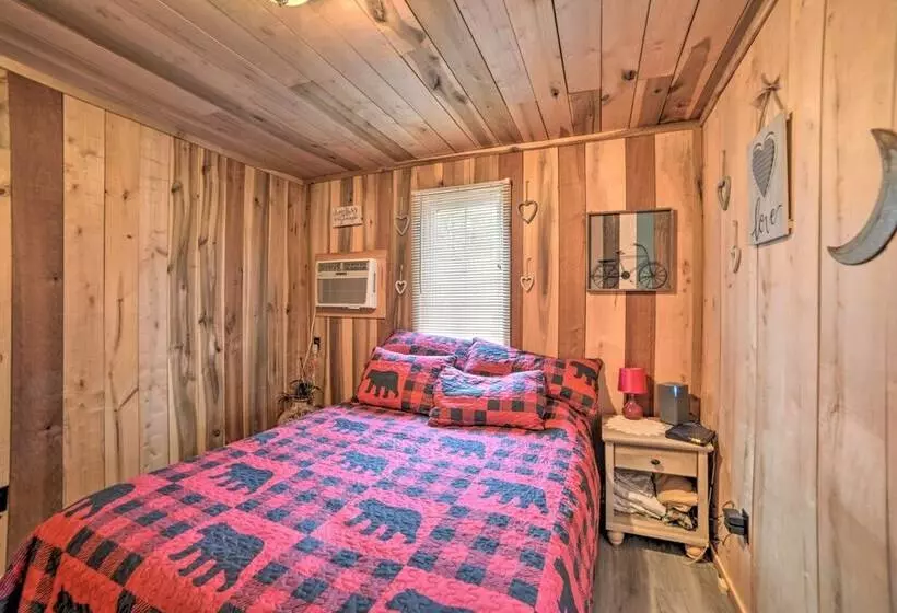 Remote Kentucky Cabin W/ Fire Pit & 2 Ponds